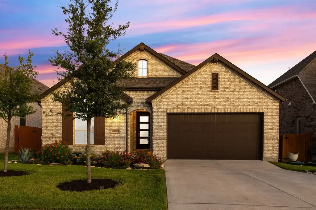 7611 Desert Needle Drive, Lago Vista