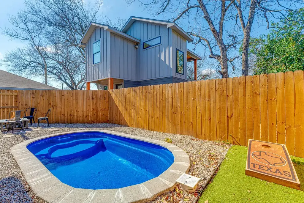 910 Tillery Street, Austin