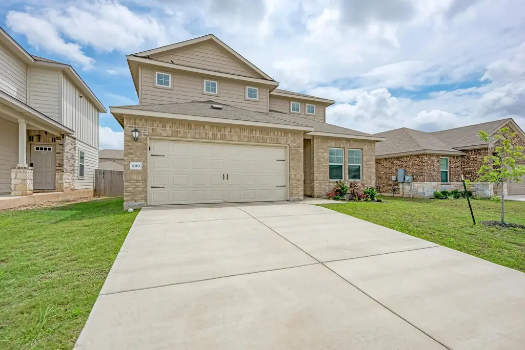 1019 Round Bale Road, Hutto