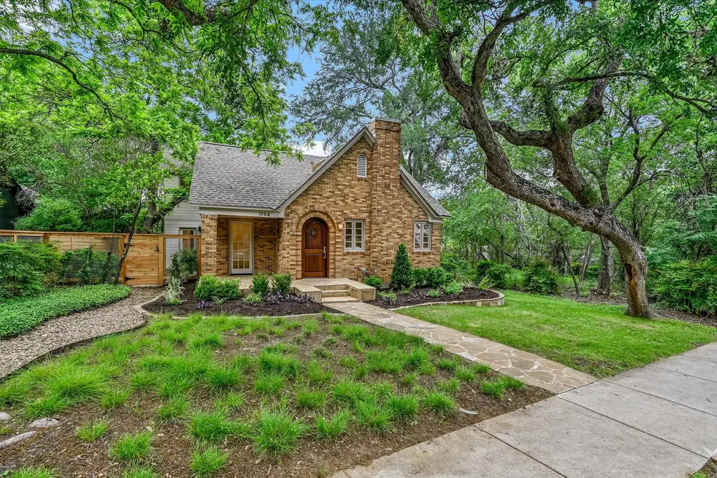 1704 Travis Heights Boulevard, Austin