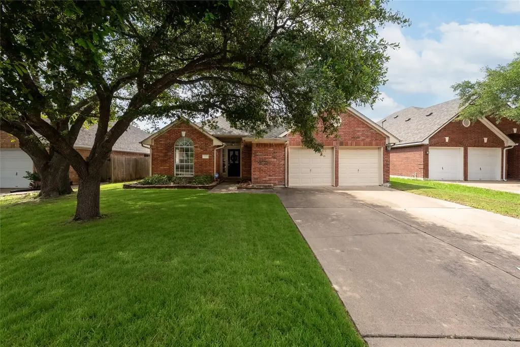 1853 Dapplegrey Lane, Austin