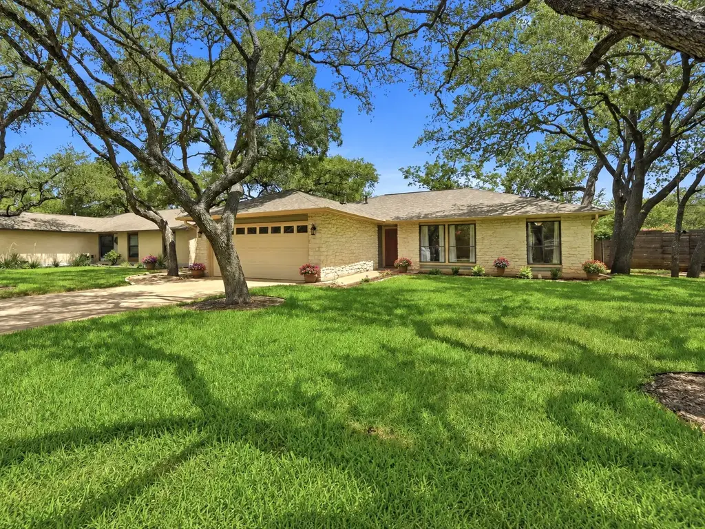 5002 Dry Oak Trail, Austin