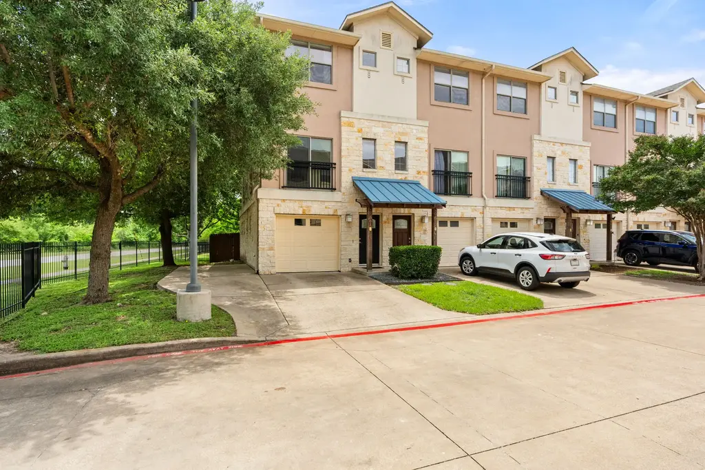 13420 Lyndhurst Street 801, Austin
