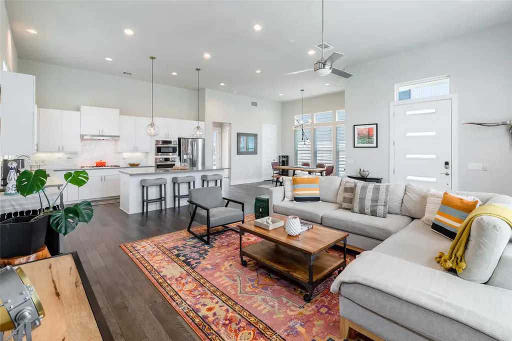 6025 Seville Drive, Austin