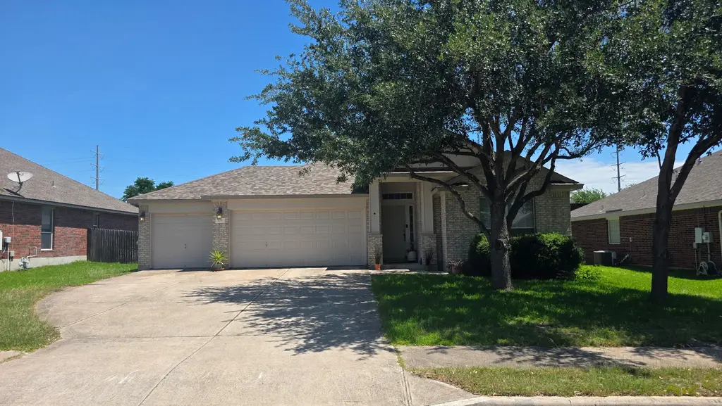 728 Abbeyglen Castle Drive, Pflugerville