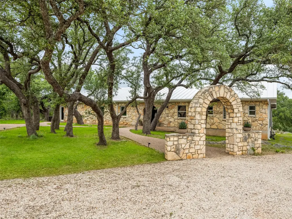 141 Lookout Drive, Wimberley