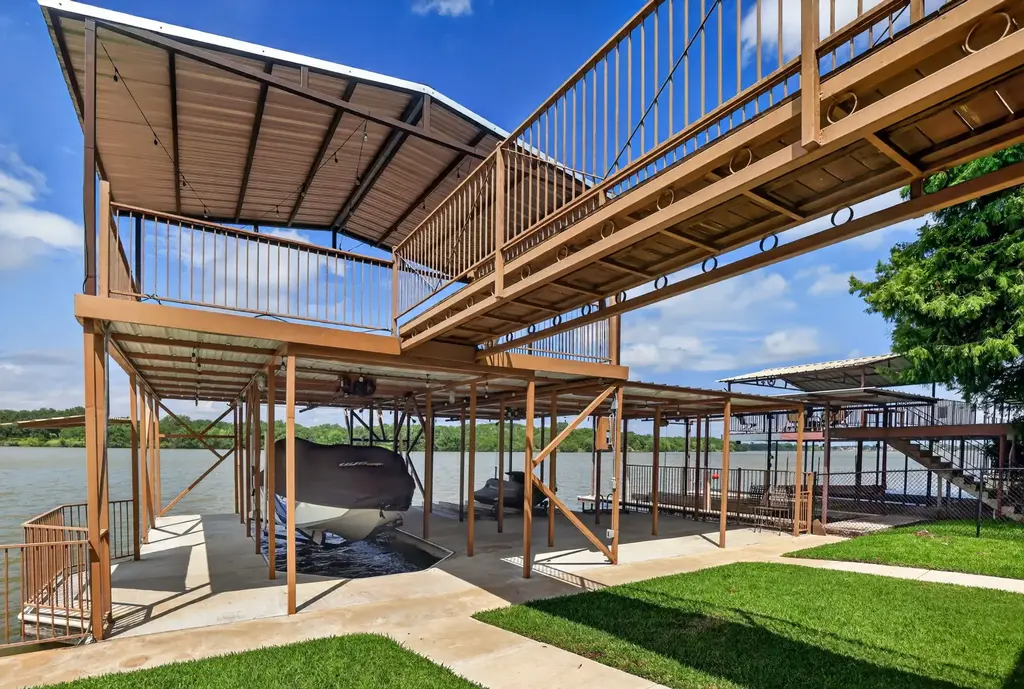 1002 Scenic Loop, Kingsland