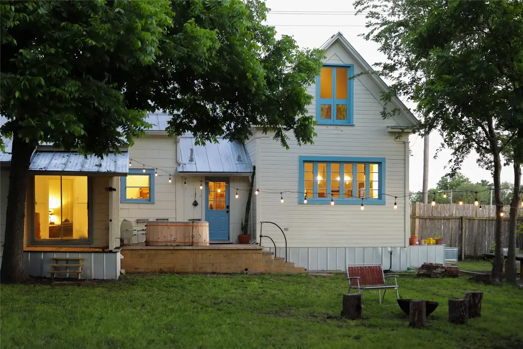 200 E Brenham Street, Elgin