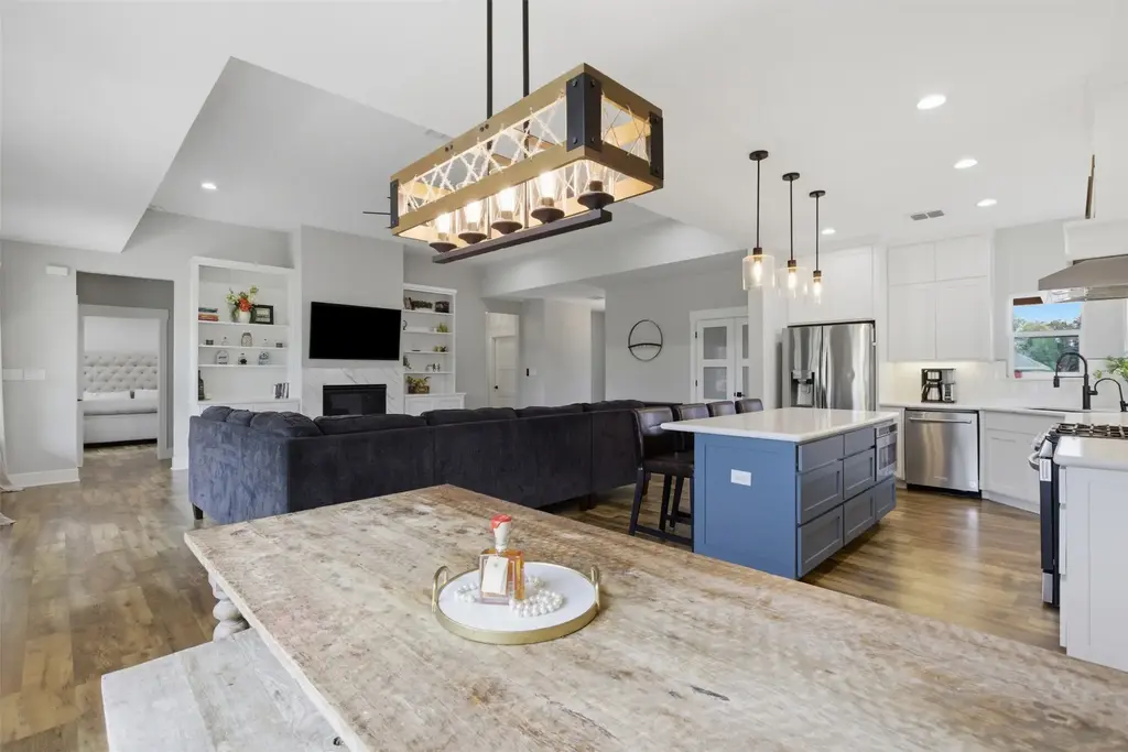 414 Wesley Ridge Drive, Spicewood