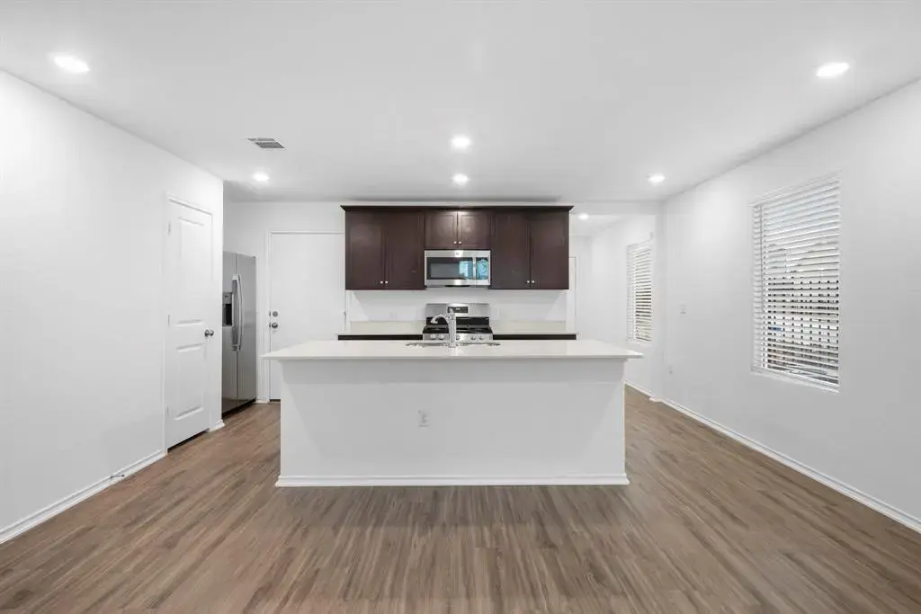 7136 Spotted Leaf Way, Del Valle