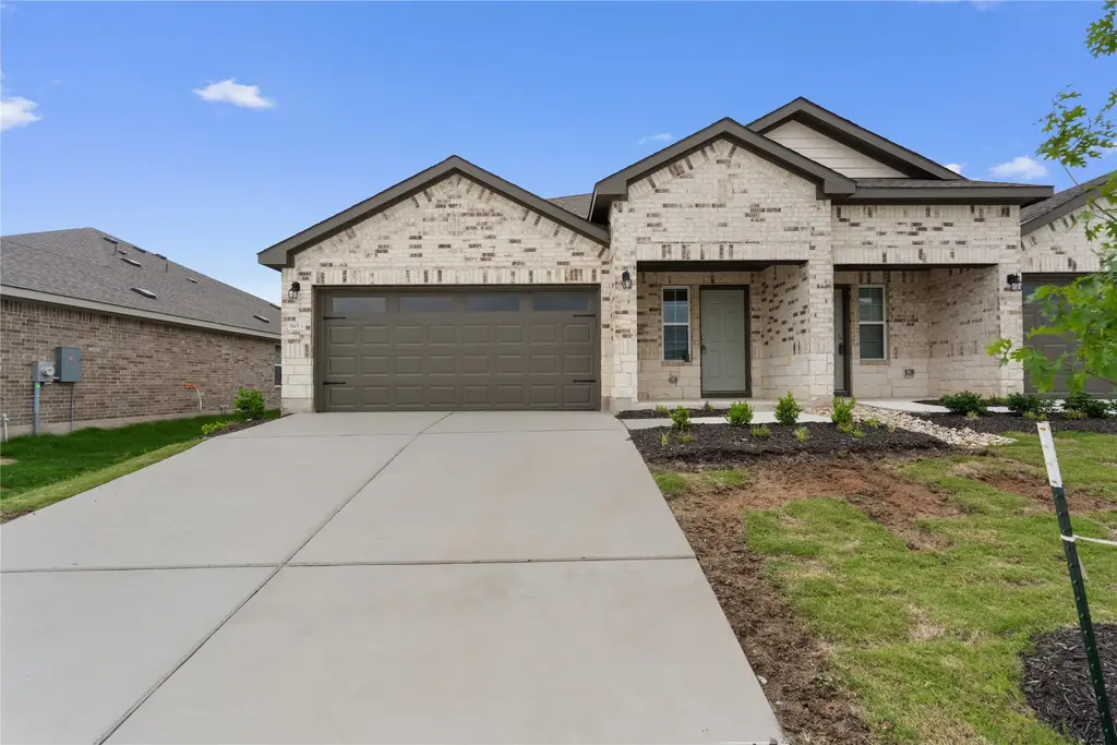 18609 Cremello Drive B, Manor