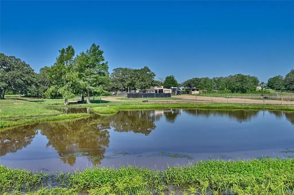 4057 W Highway 21, Paige