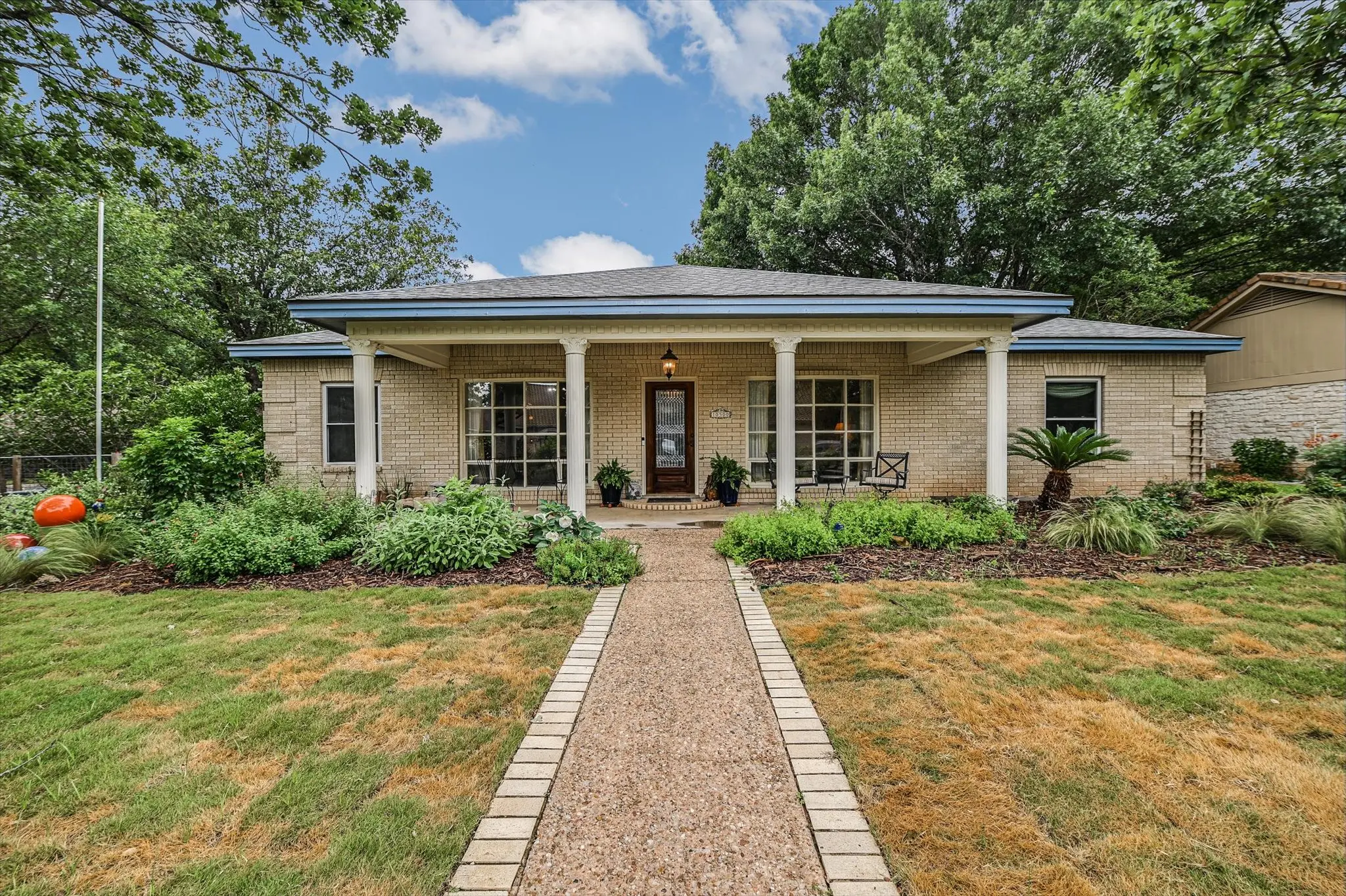 Photo of Listing #8442920