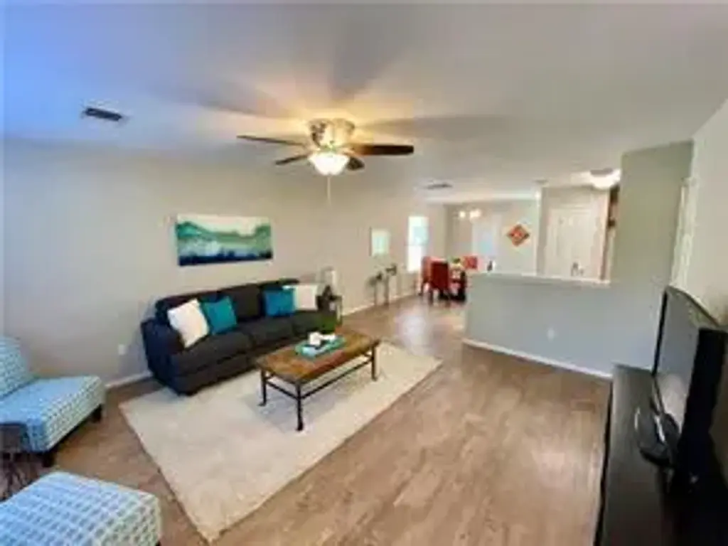 117 Decker, Kyle