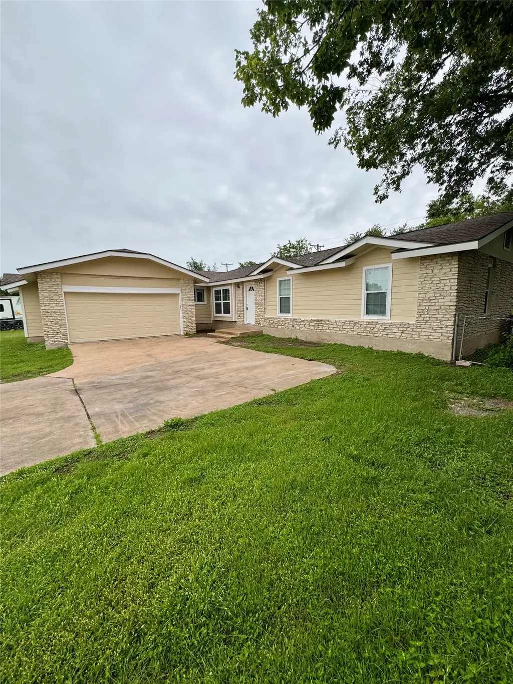 1205 Ramble Creek Drive, Pflugerville
