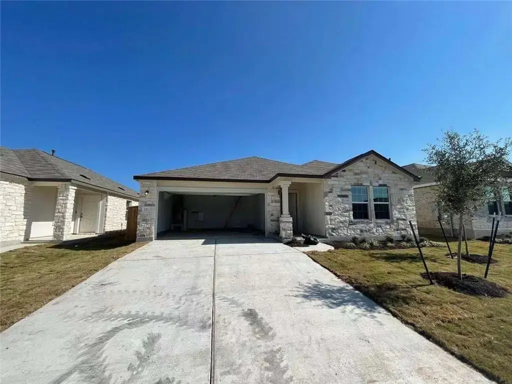 211 Coventry Drive, Hutto