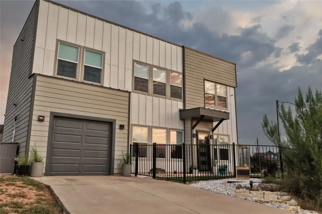10613 Knob Hill, Dripping Springs