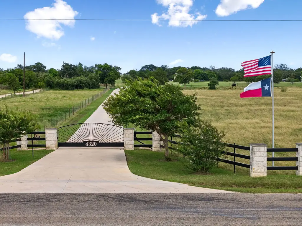 4320 County Road 223, Florence