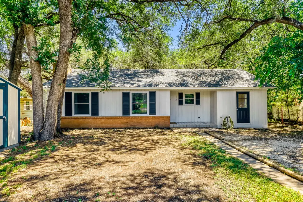 18221 Ledge Street, Jonestown