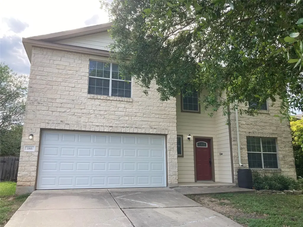 186 Carriage Way, Kyle