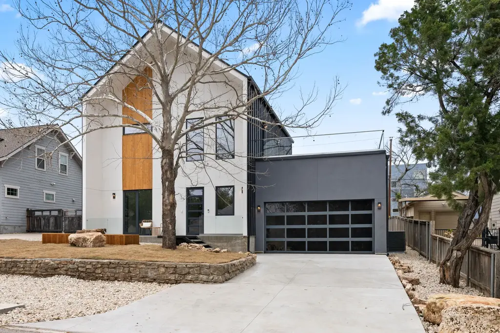 2915 Chisholm Trail, Austin