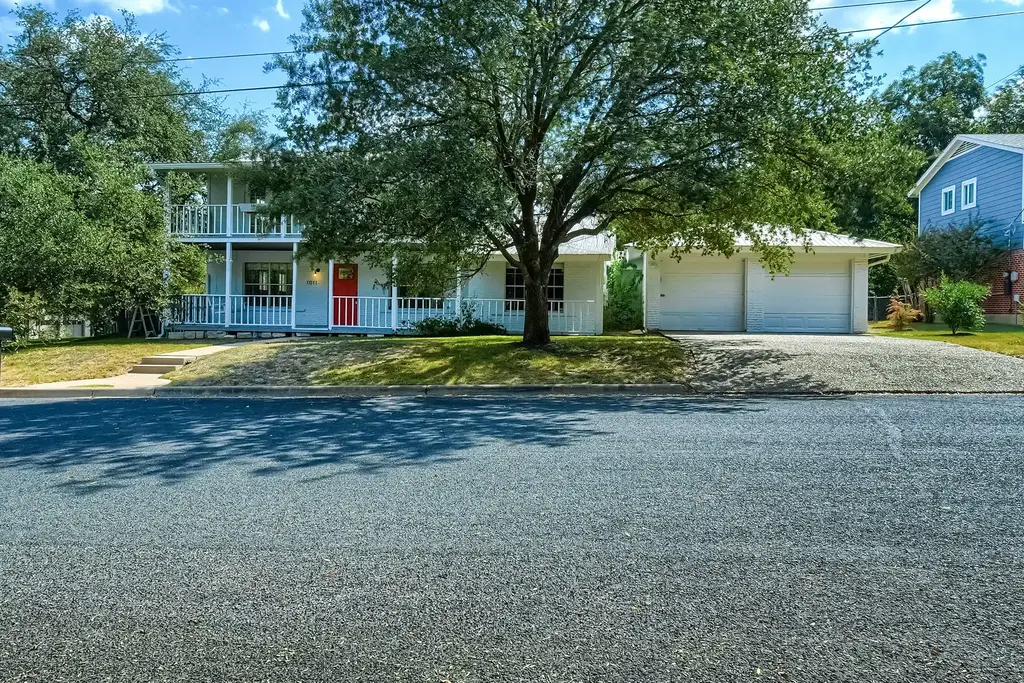 1011 Berrywood Drive, Austin
