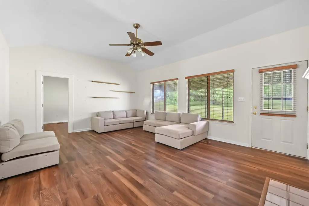 12753 Burson Drive, Manchaca