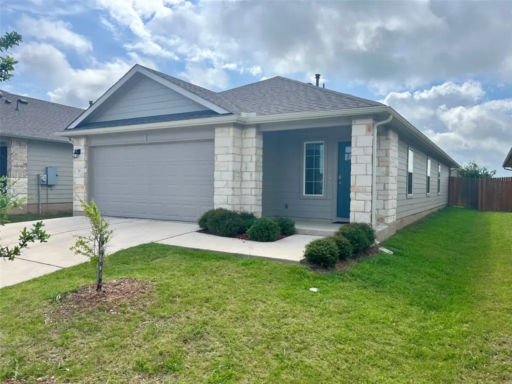 211 Hamilton Pool Lane, Bastrop