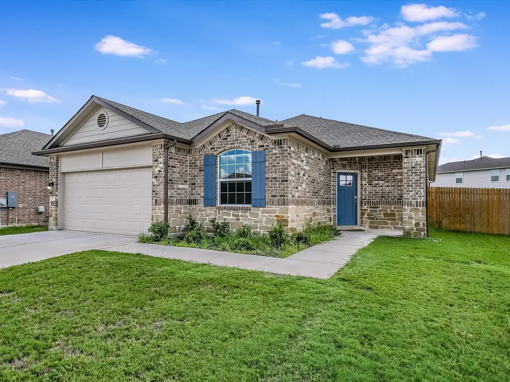 413 Rainmaker Lane, Bastrop