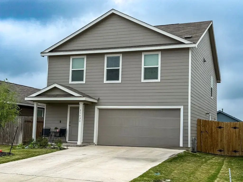 23420 Tiny Moons Way, Elgin