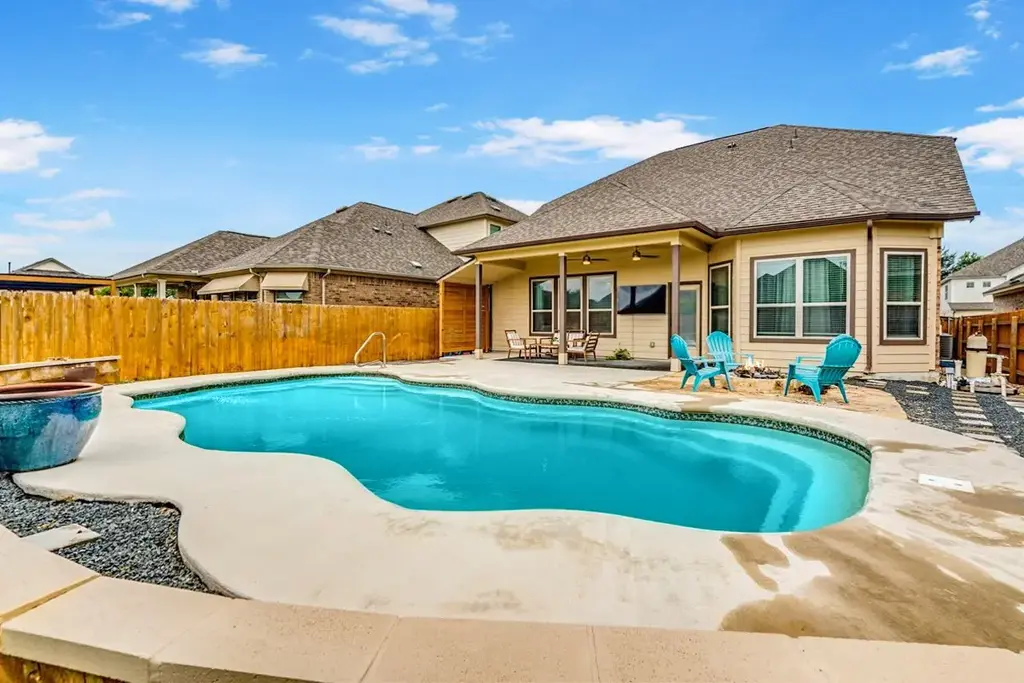 610 Stonewood Lane, Buda