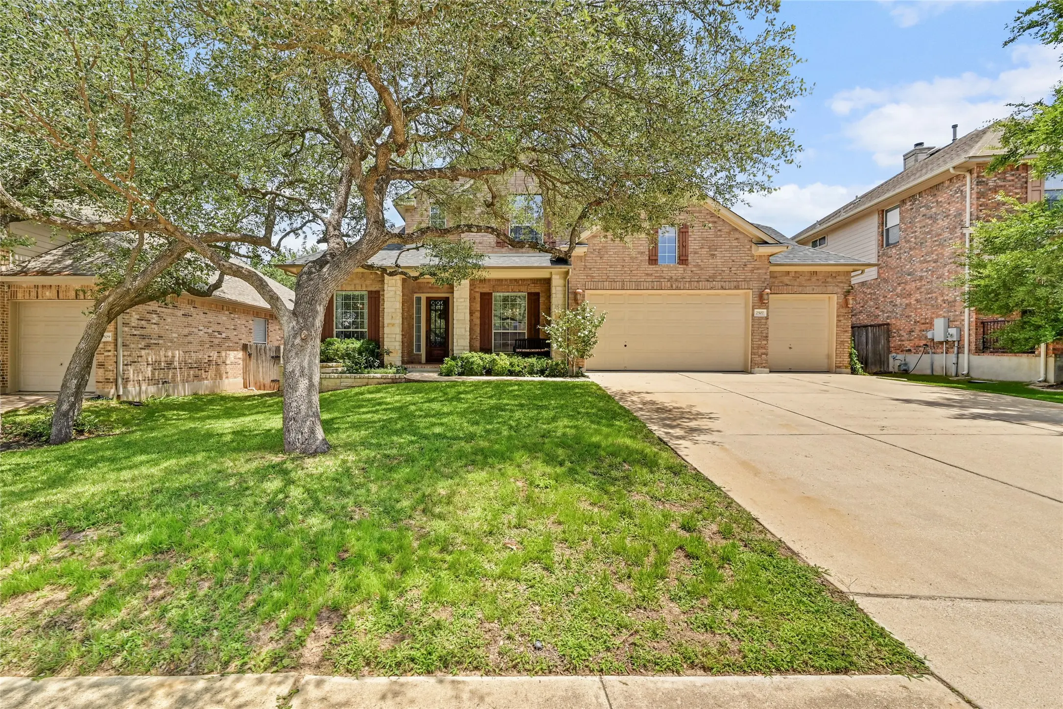 Photo of Listing #1876808