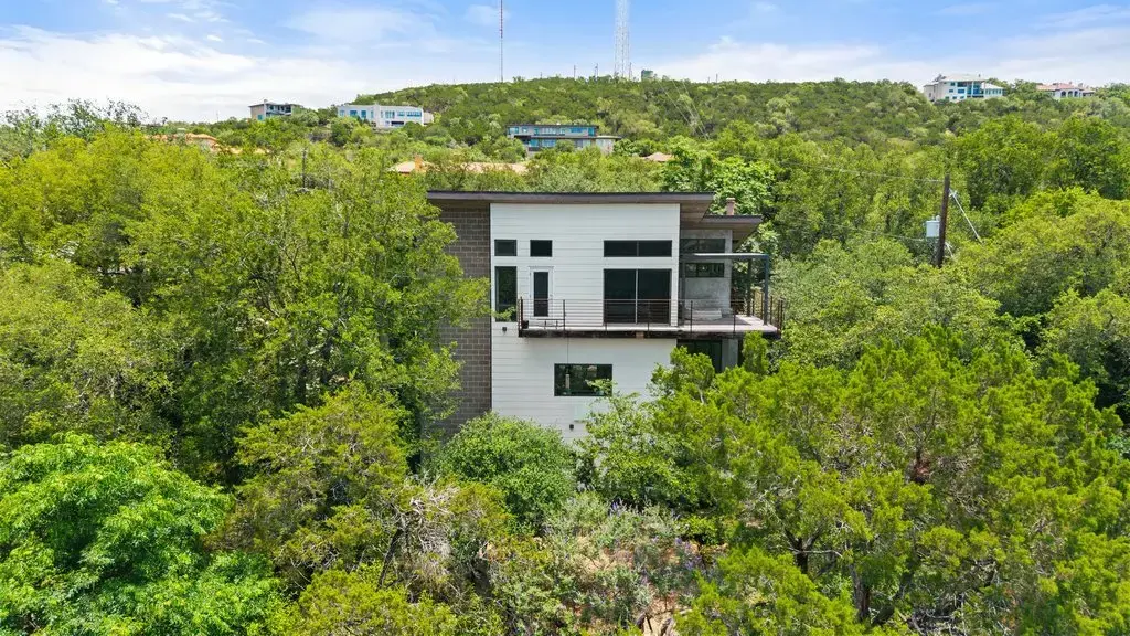 801 The High Road, Austin