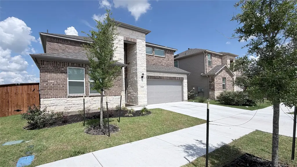 2001 Wynn Road, Hutto