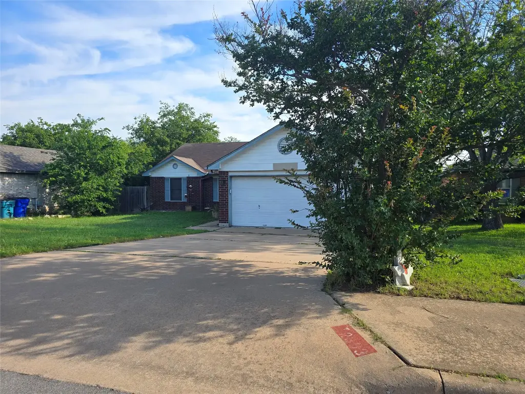 2303 Darnell Drive, Cedar Park