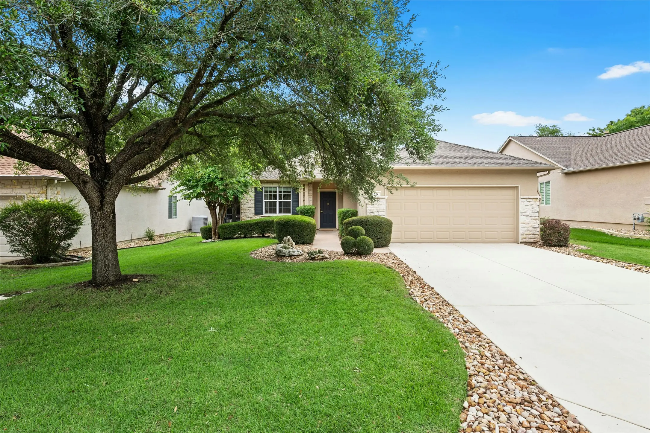 Photo of Listing #2704732