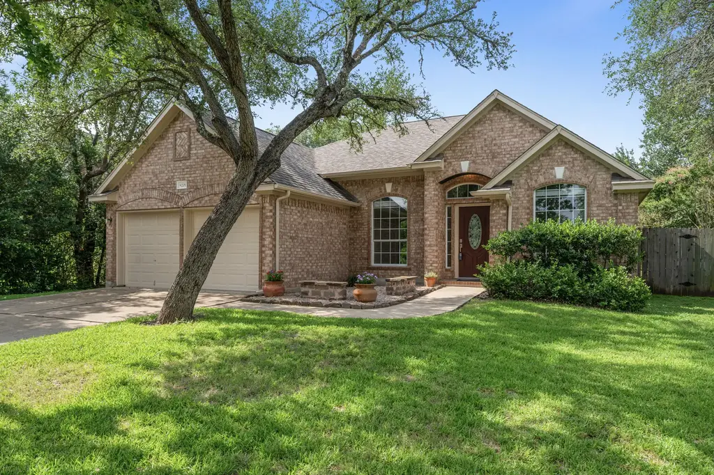 9201 La Siesta Bend, Austin