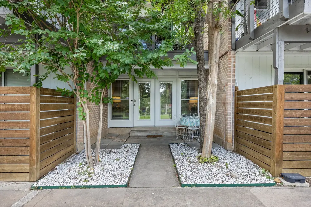 3809 Menchaca Road C, Austin