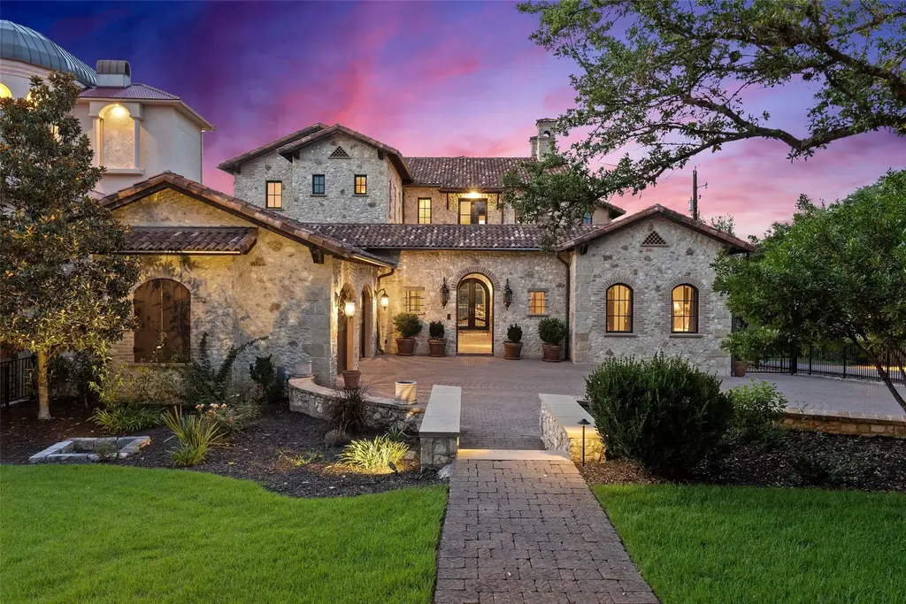 16714 Forest Way, Austin