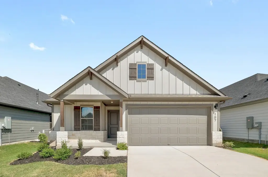 107 Malibu, Hutto