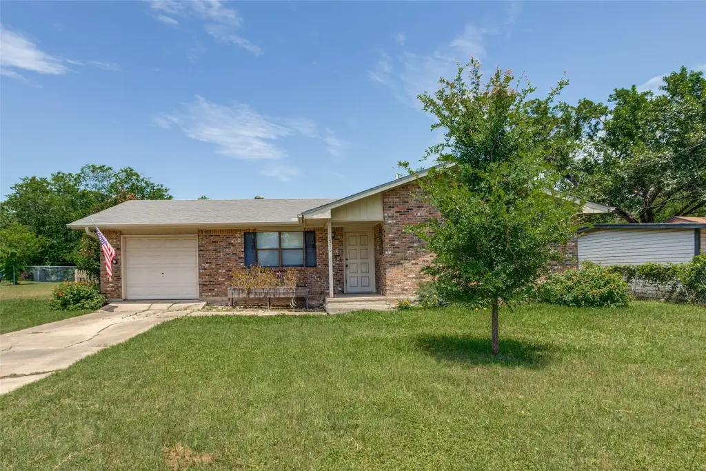 1516 Mclain Street, Taylor