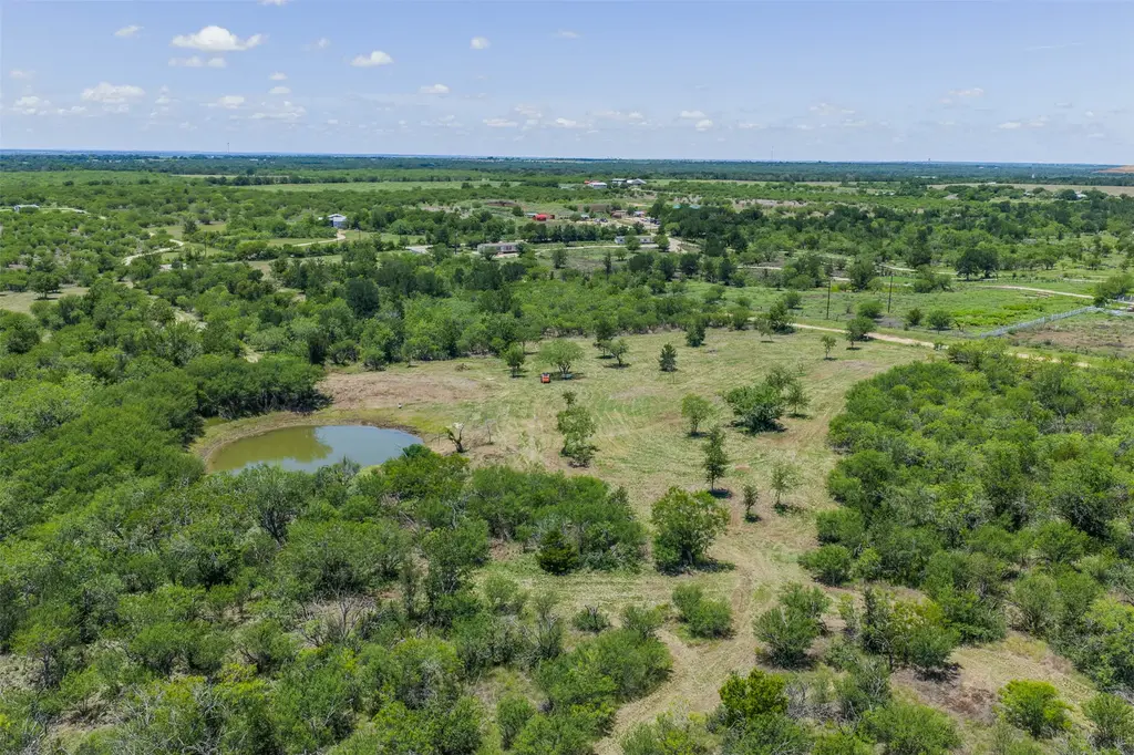3710 Dry Creek Road, Lockhart