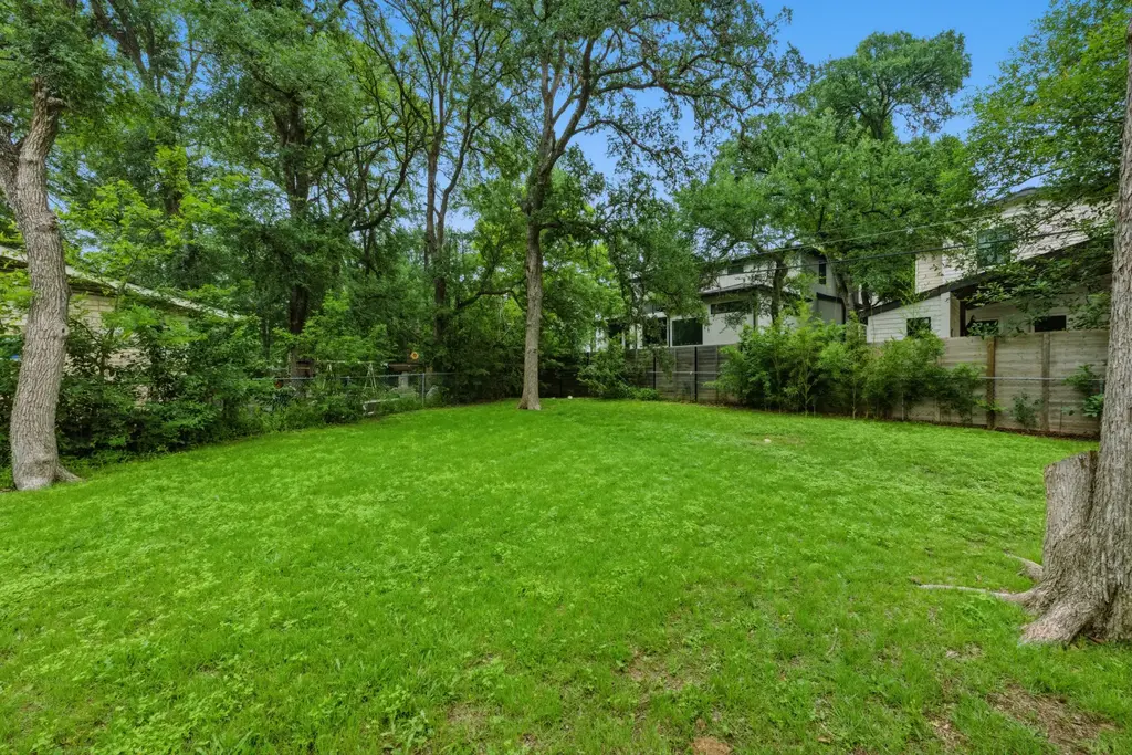 3105 Crestvale Drive, Austin