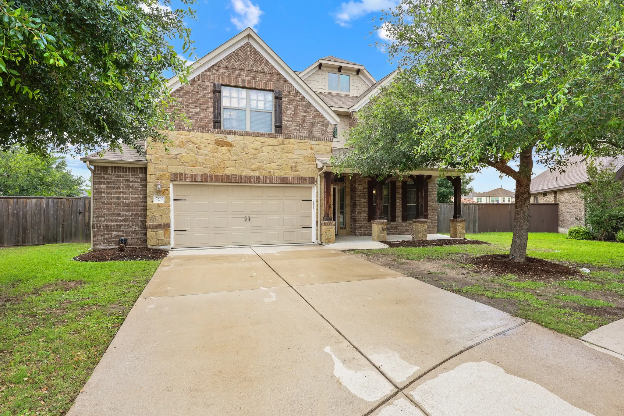 Photo of Listing #5816641