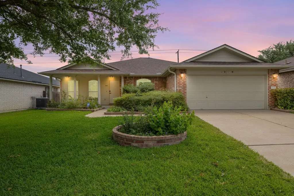 3929 Rolling Canyon Trail, Round Rock