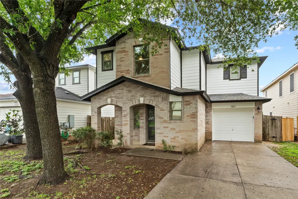 13213 Sea Biscuit Drive, Del Valle