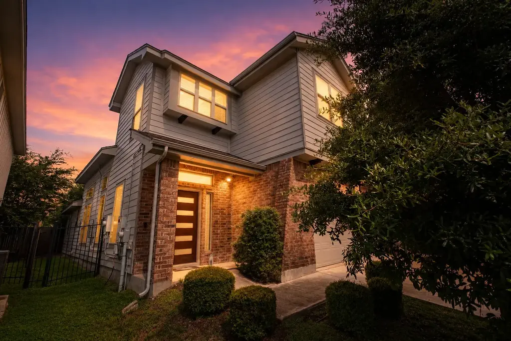 1007 Totis Road, Austin