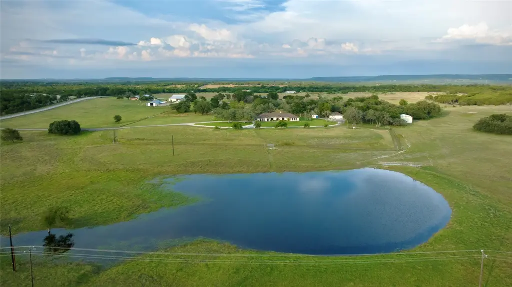 197 Live Oak Cemetery Road, Killeen