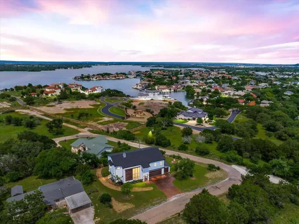 714 Matern Drive, Horseshoe Bay