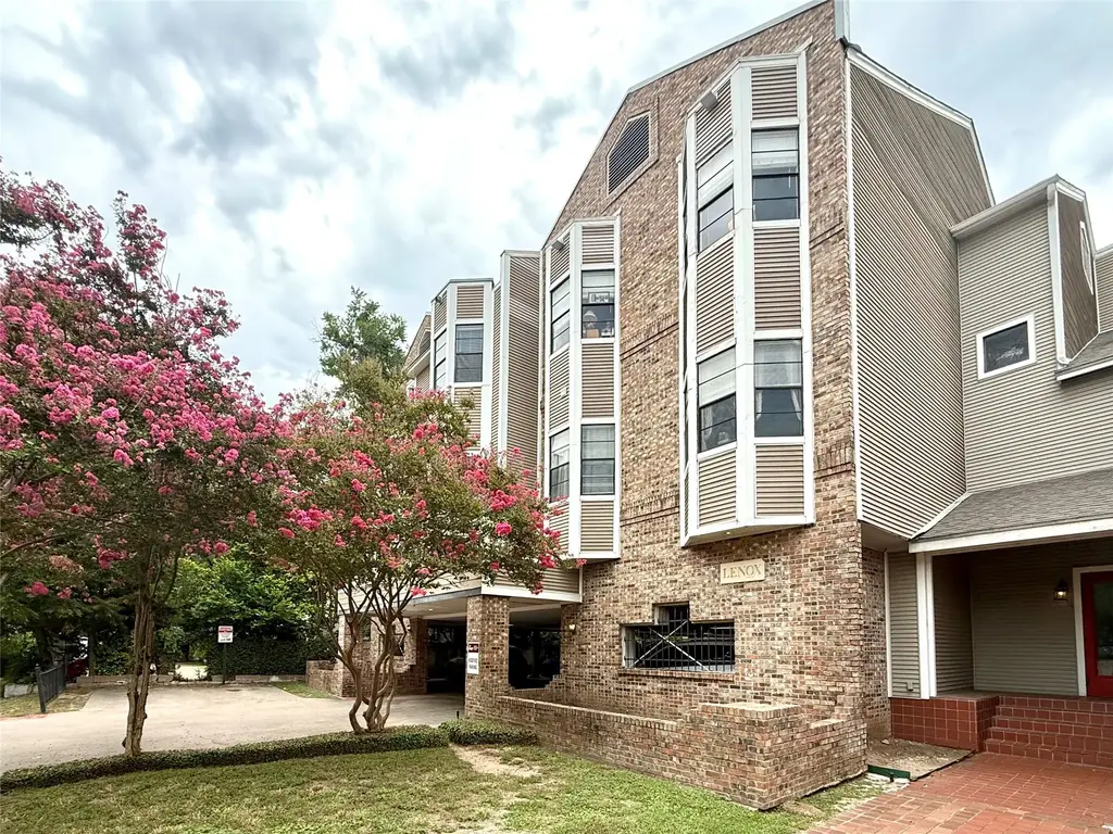 915 W 23rd Street 206, Austin